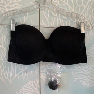 New with tags!!  Black strapless bra